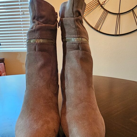 NWOT - Allegra K Women's Ankle Zip Platform High Heel Boots in Taupe - Size 8 - Picture 1 of 3